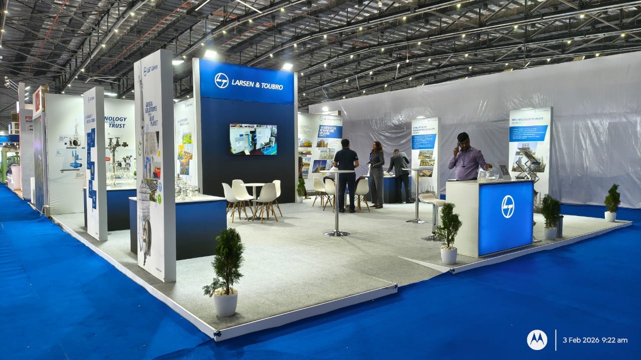 How Bespoke Exhibition Stand Builders Can Double the Booth Footfall